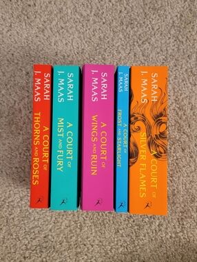 A Court Of Thorns And Roses Full Set